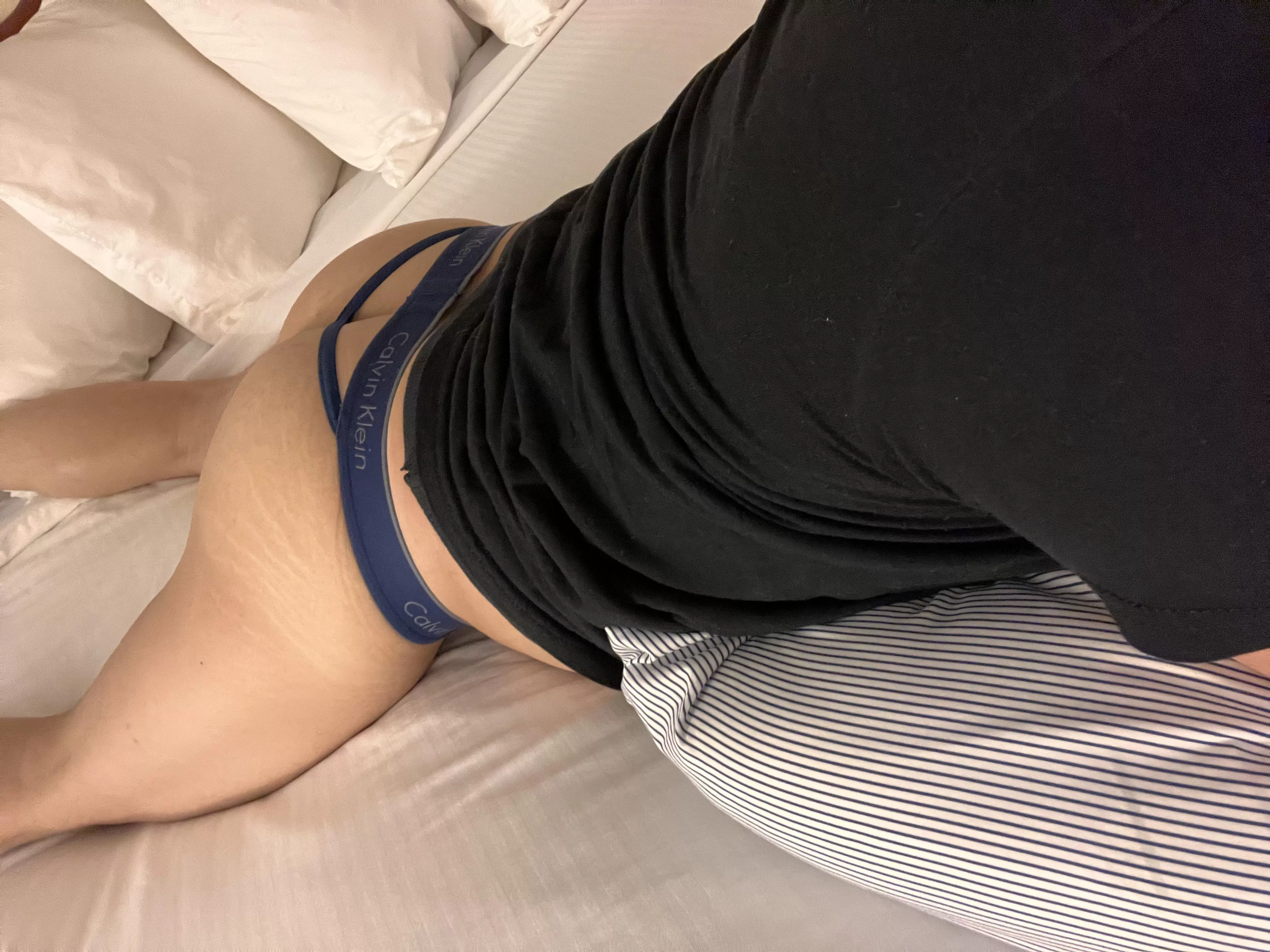 Just relaxing in the hotel. What would you do? posted by mlc937