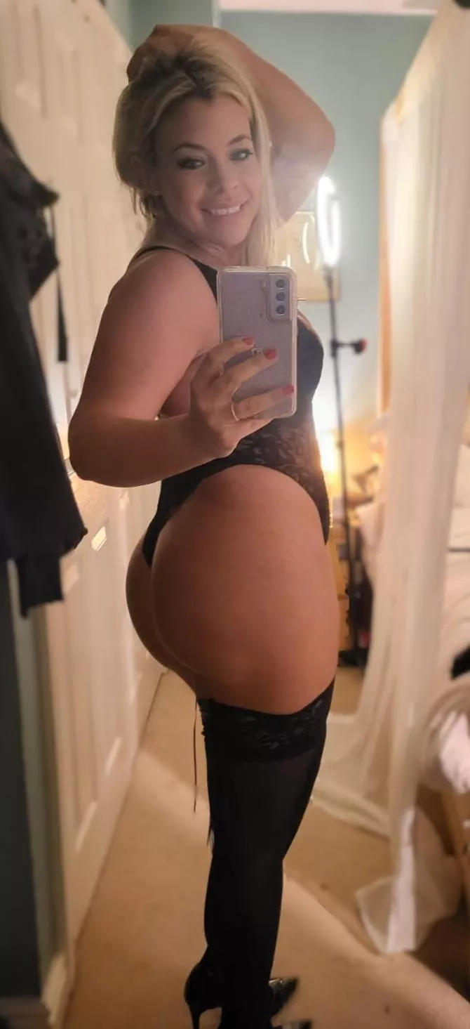 Lacey legs posted by FrankieFiestyMilf