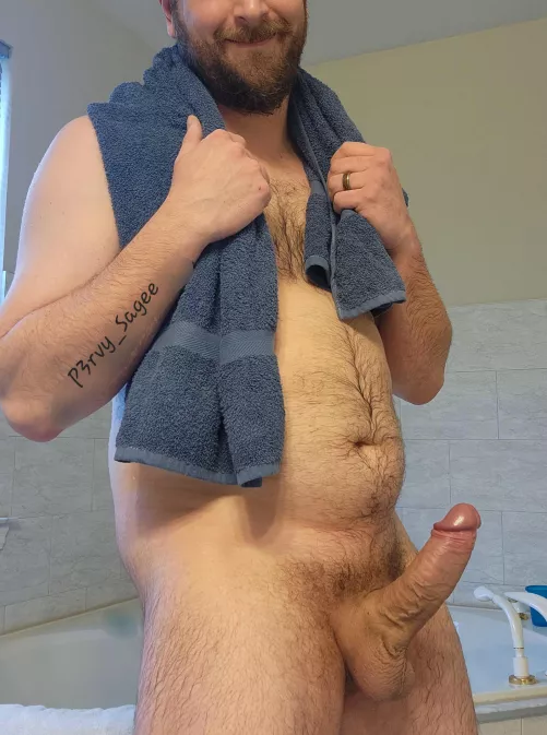 Let's do some stretching together  by P3rvy_Sagee