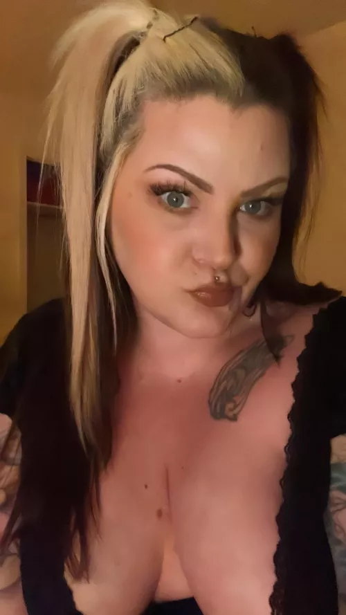 Morning sexies by Meaghantheescallion