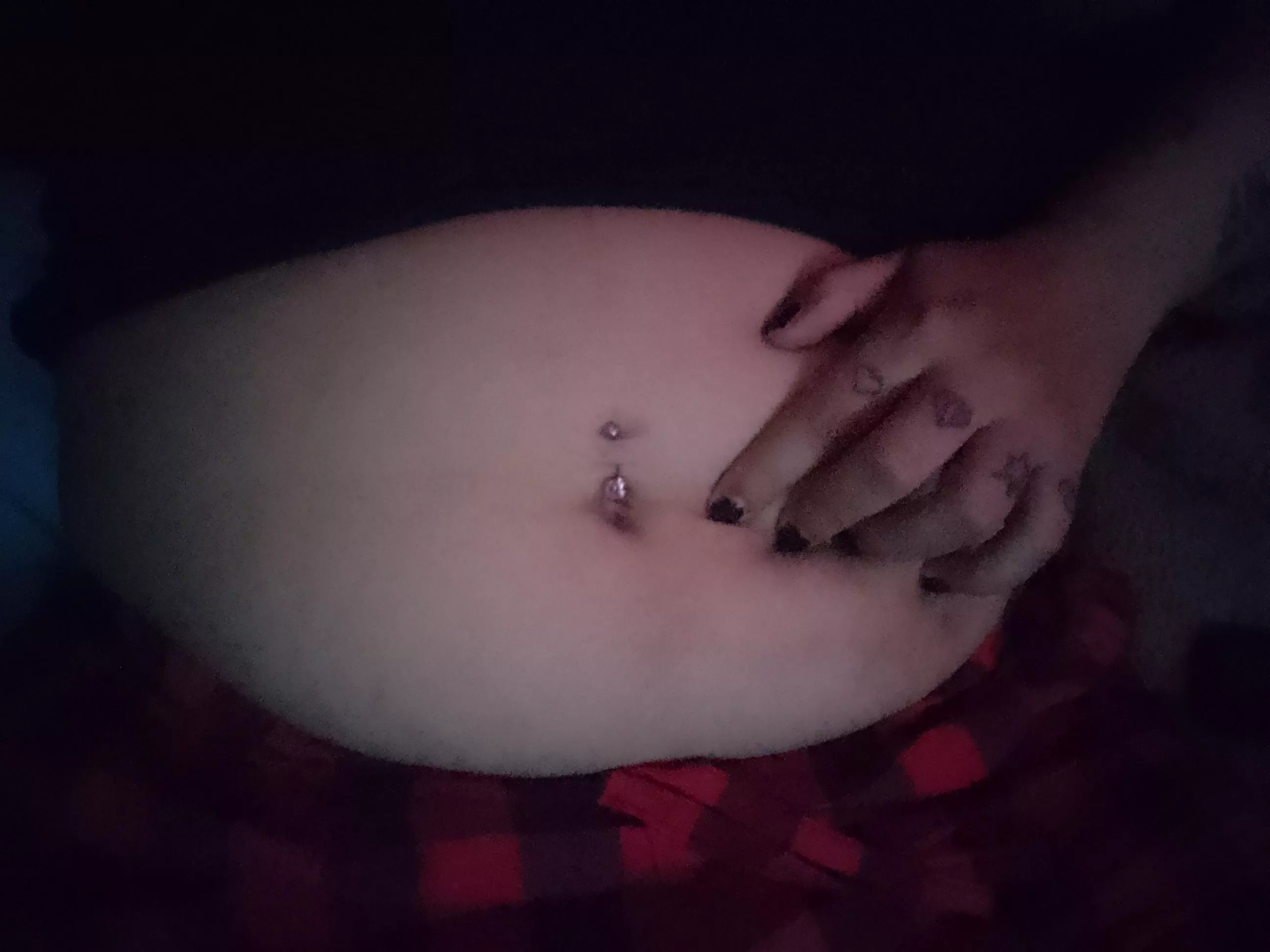 My beautiful belly posted by Nanilove222