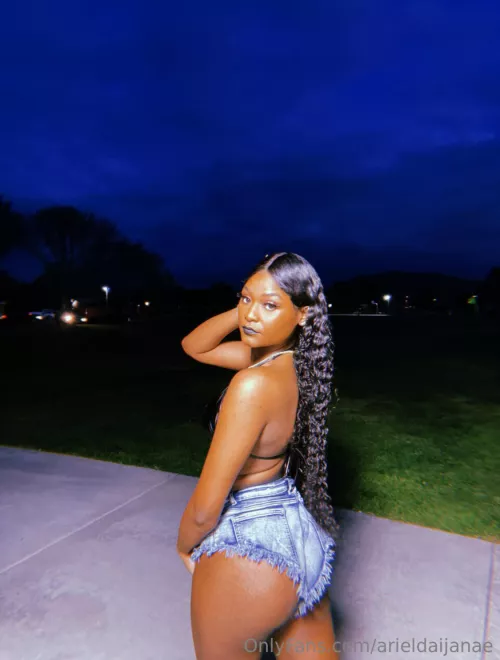 My eye color really stands out here 😘😘😘 by HoneyAngelx