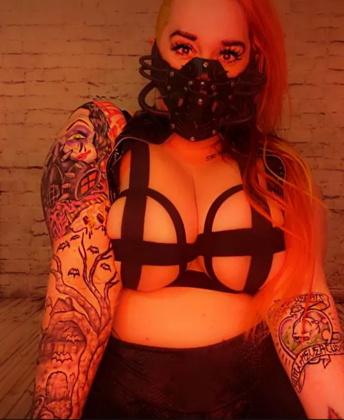 My muzzle is for your own protection.  by JessickaHavok