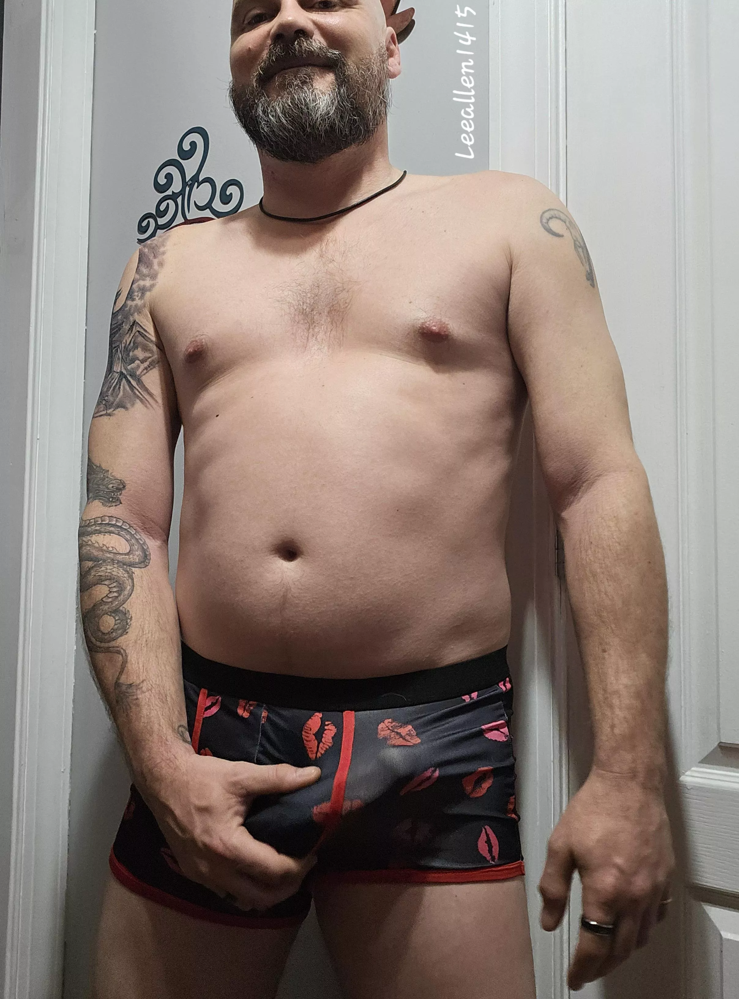 My tongue can do a better job of teasing you than my words can 😋😏   posted by LeeAllen1415