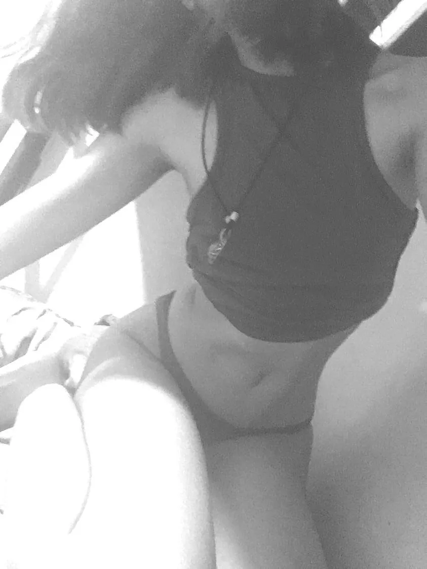 petite (f) sad girl mode. ~_~ posted by PetiteChick21