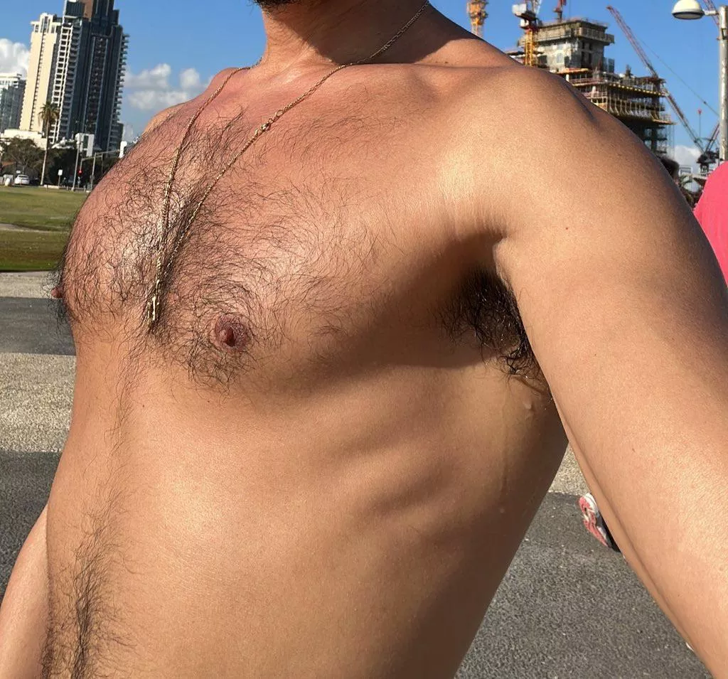 Post run sweaty pits  posted by pits_addict