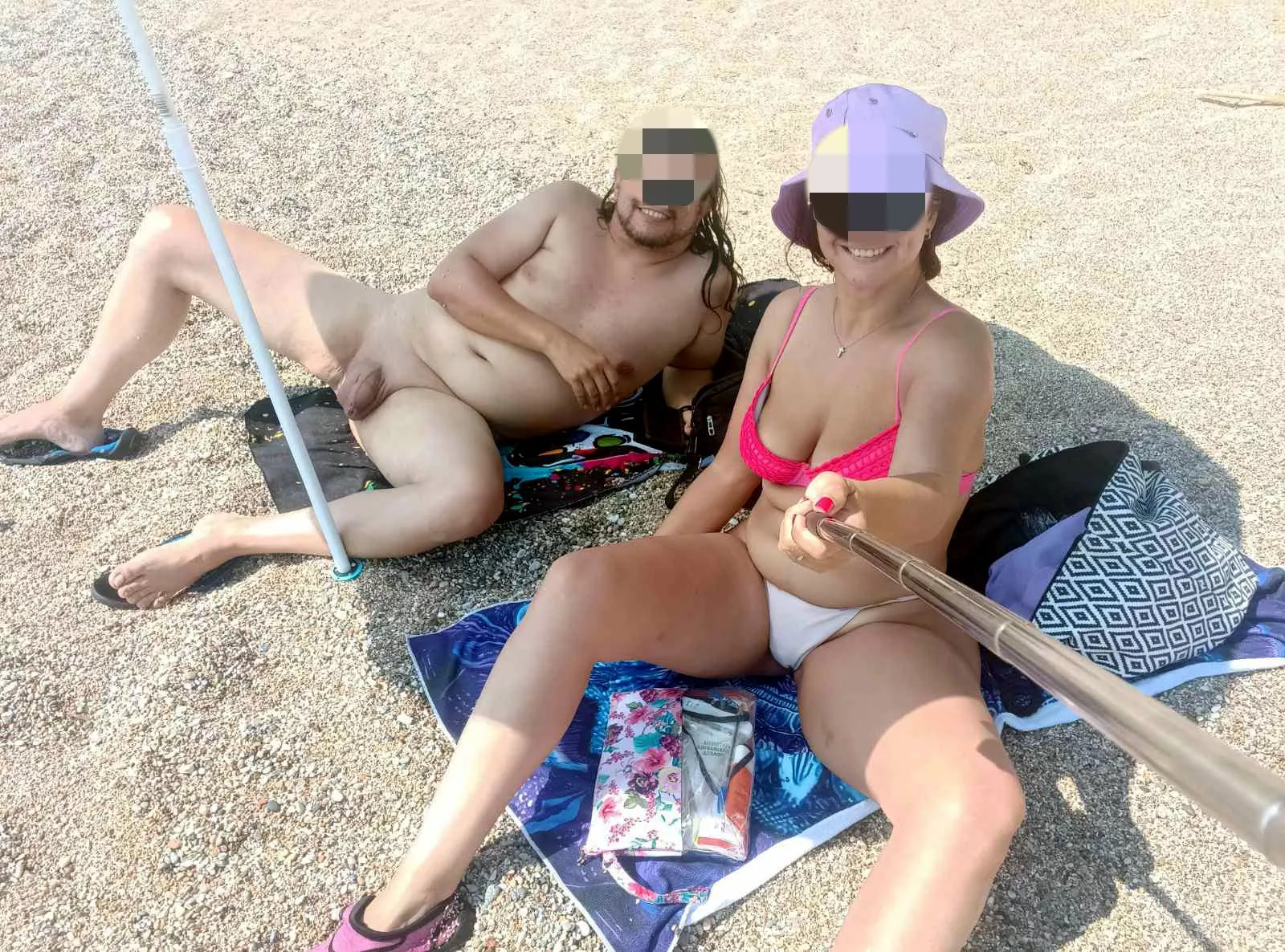 She loves it when im totally exposed posted by DarkLongHairDrummer