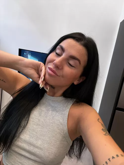 Simple and classy by Novalee_Allen