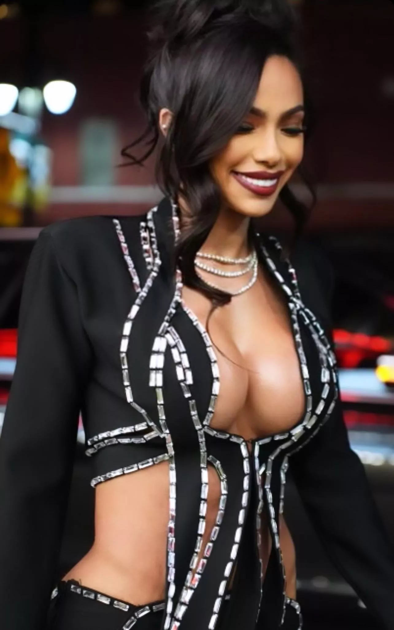 That Beautiful Smile 😏  posted by big_g_67