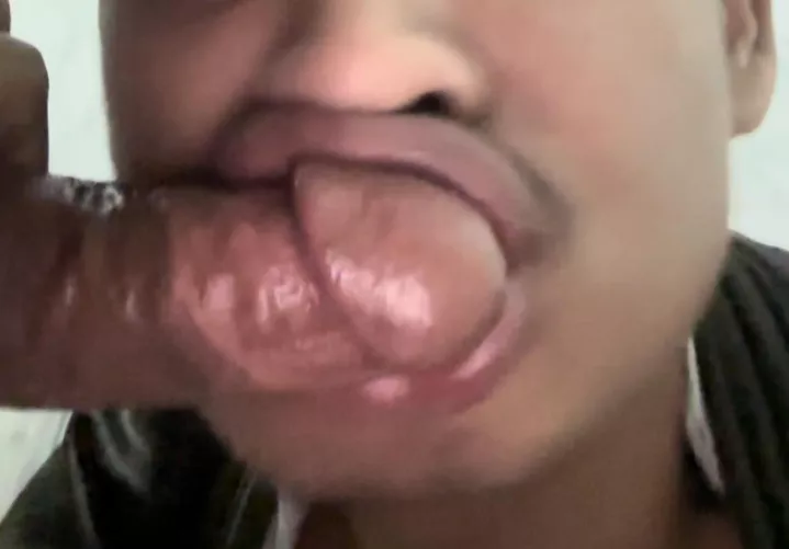 Today I suck my very old uncle 🤤🥵💦 by Atiqq_0_0