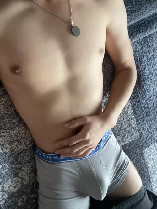 Tommy’s bulge by bigbig50