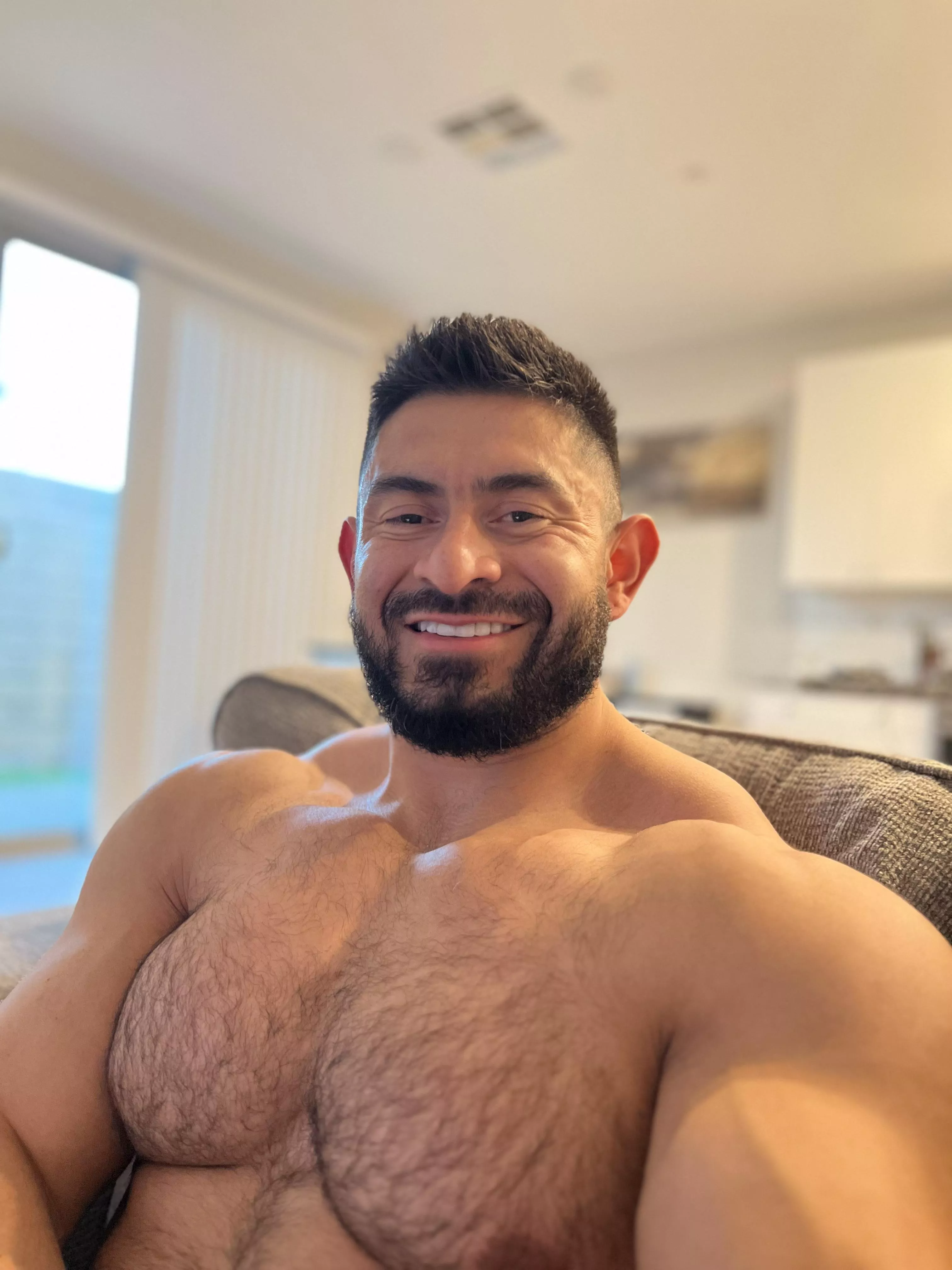 Was a couch potato the whole weekend. 😄 posted by mateomuscle69