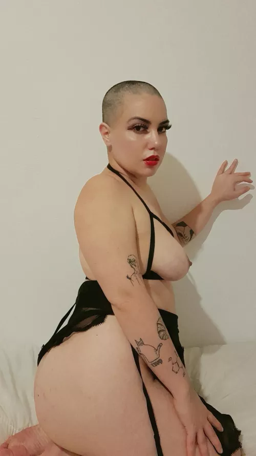 Would you fuck a shaved girl ? by cherrypieok