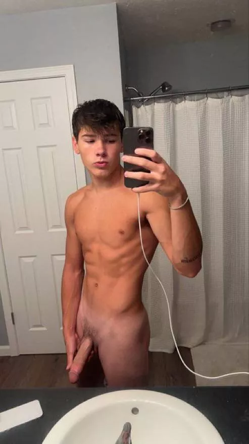 would you suck my 18yo dick? posted by Far_Huckleberry9976