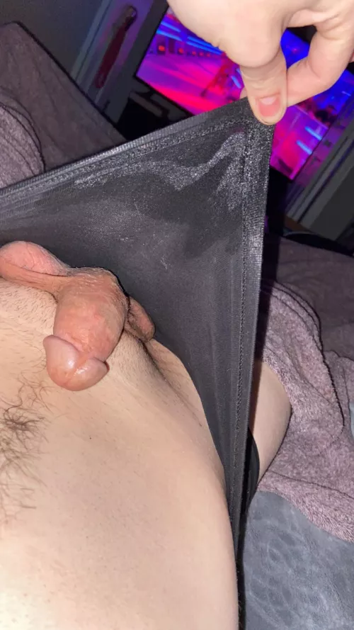 Y’all’s posts make me sticky by MaroOn_sQuid-boDy69