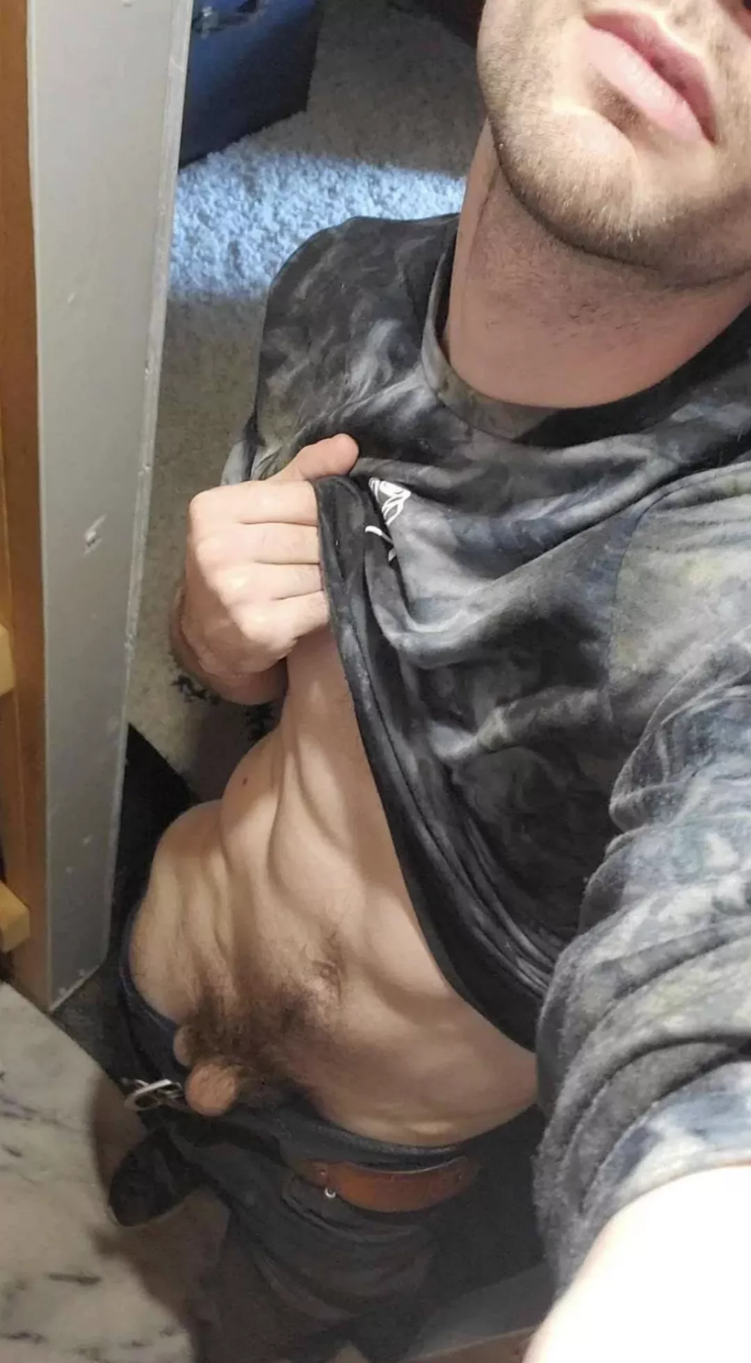 24 horny hmu geooklen  posted by Dear-Pound-6741