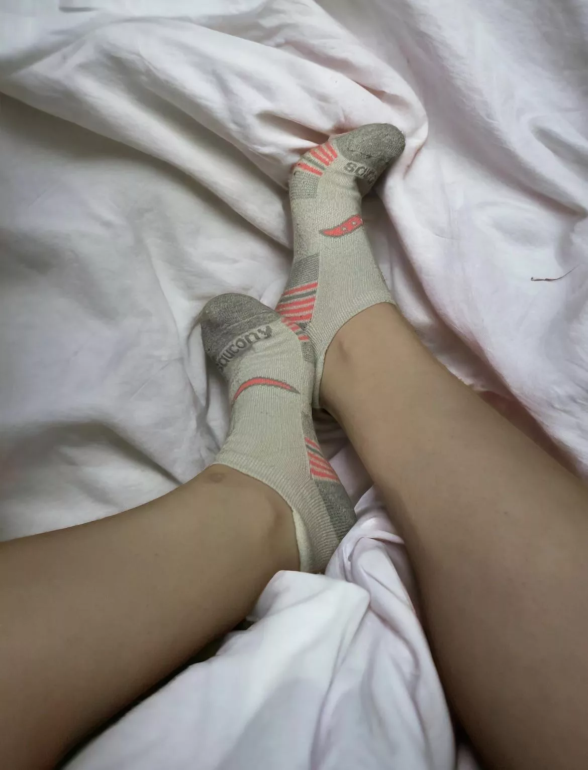 All bendy and ready to be worshipped ❤️ posted by annihilatedbyaugust