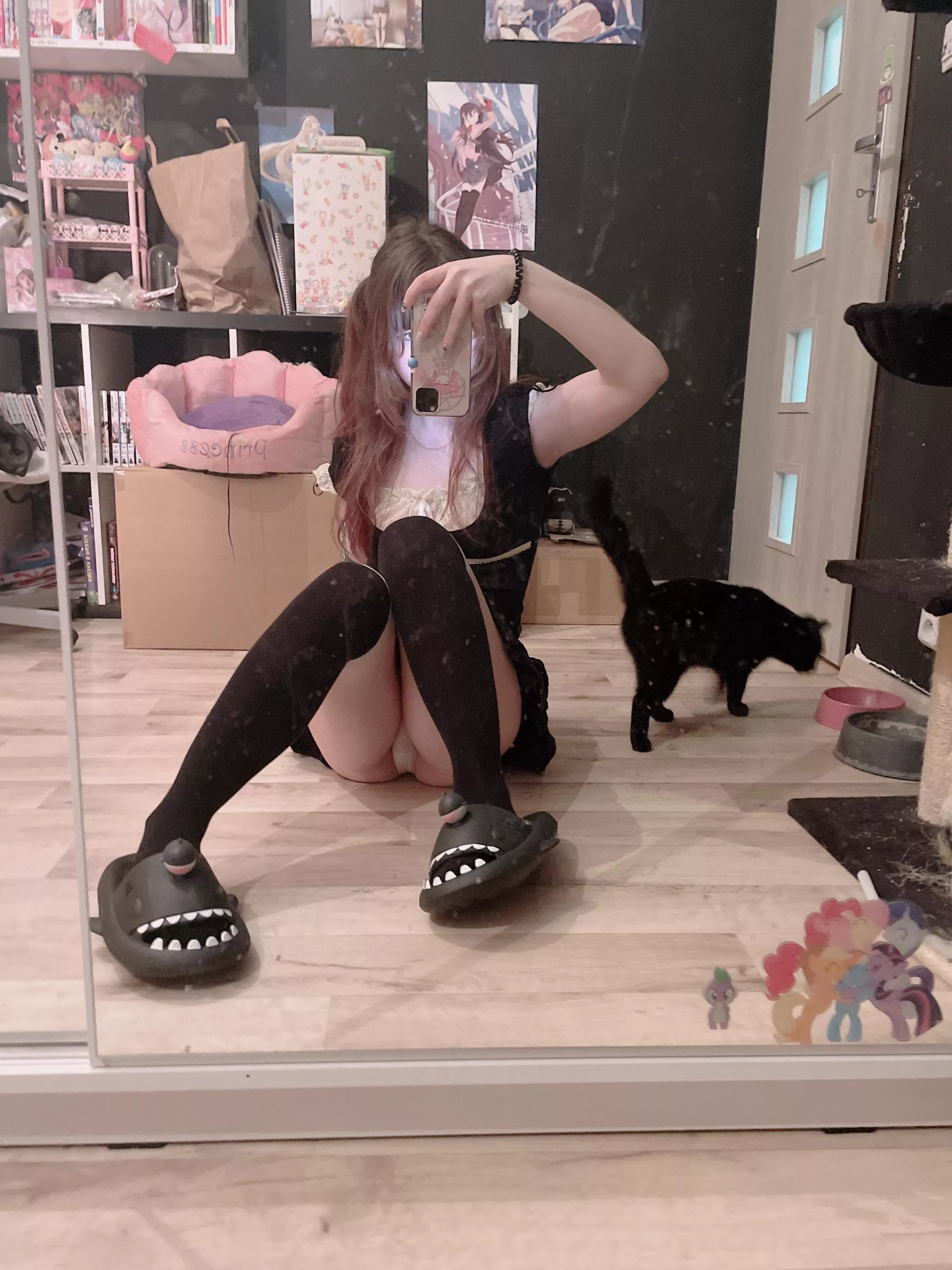 are you playing with me or my kitty first :3 posted by goldenpupu