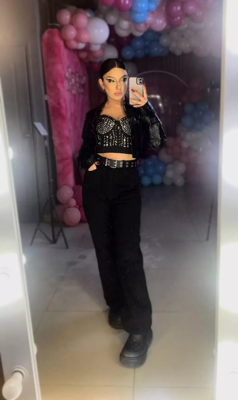 black jeans are back in trend posted by margo_margot