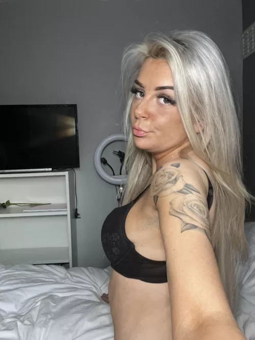 Blondes are born to be fucked by Quanticp