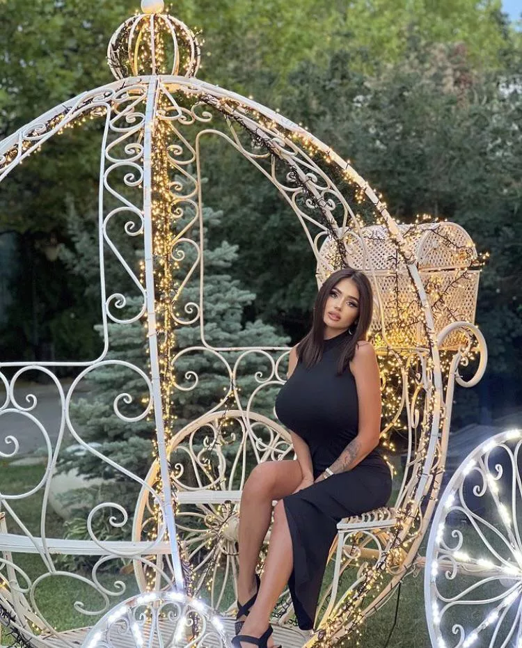 Busty Cinderella  posted by mrprofessional2424