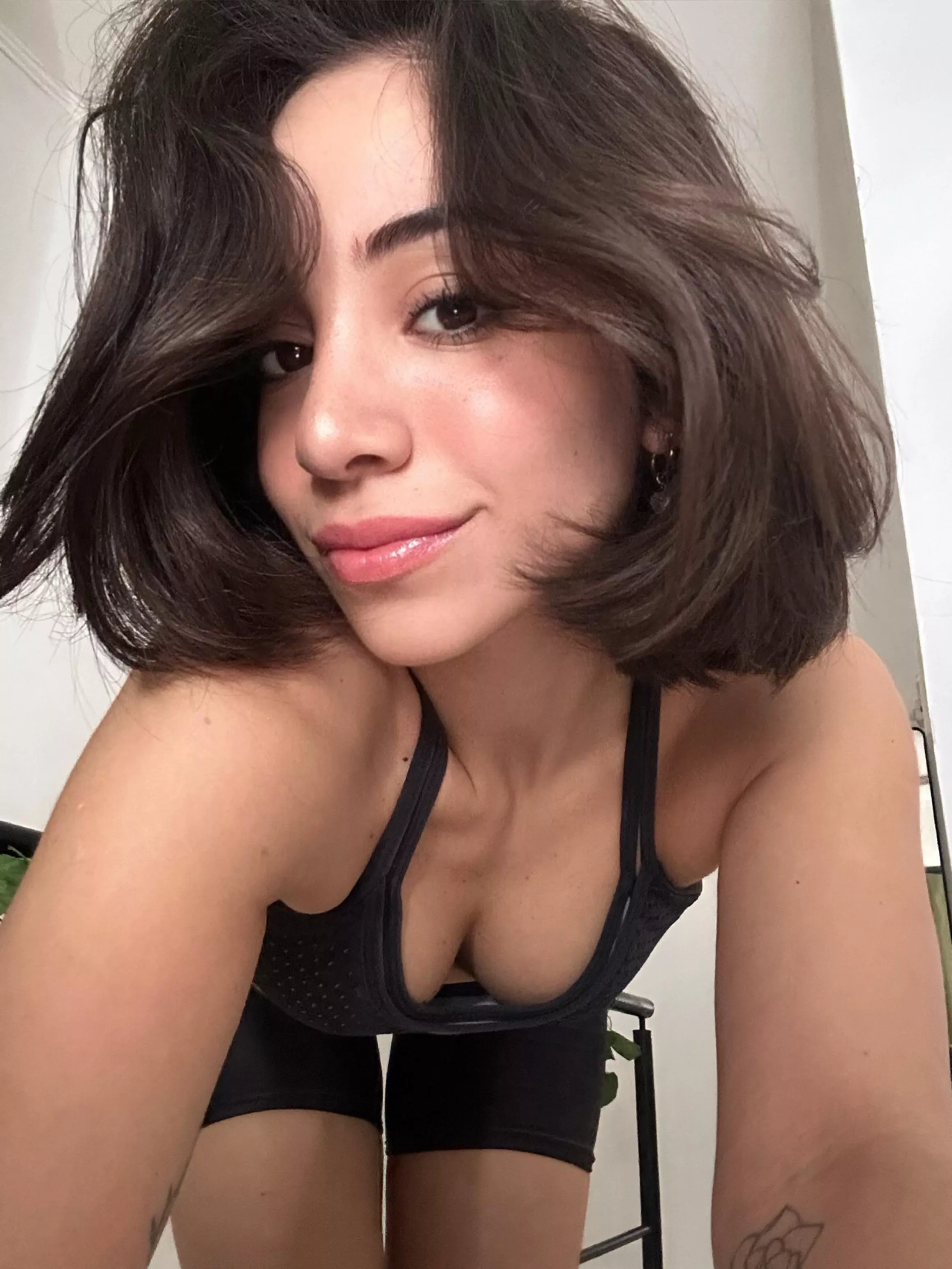 come here and fuck a cute latina posted by WRD72