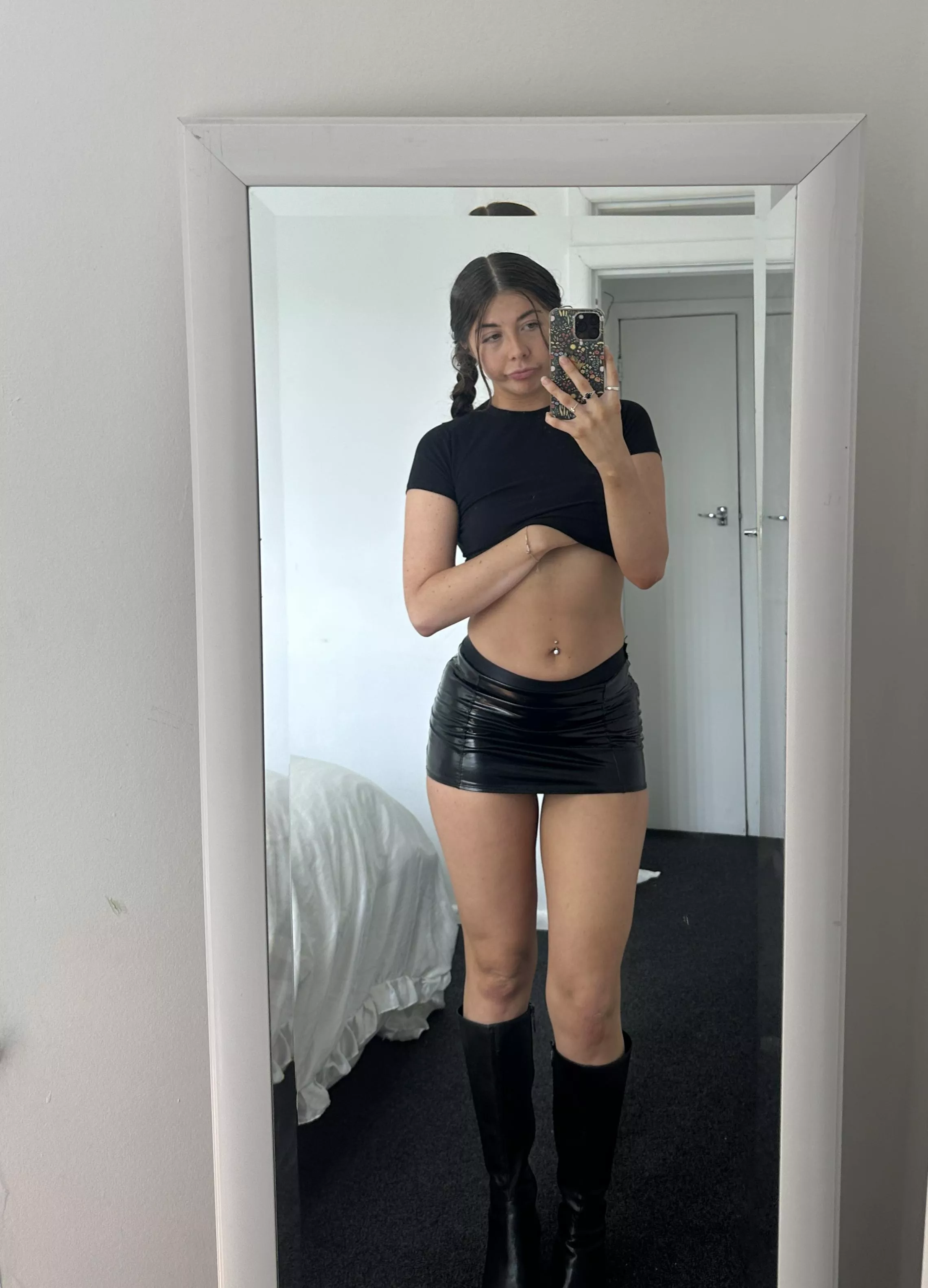 Do you like my black top? posted by Turbulentl