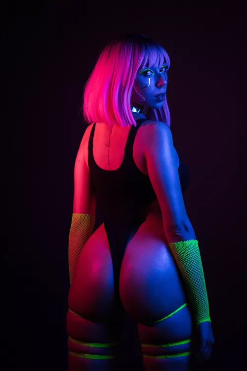 Futuristic girl by Sunniemax