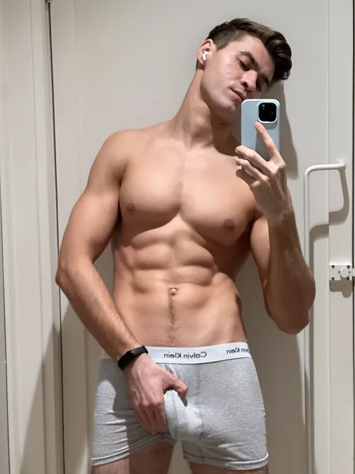 Guess my size by BigxDanny