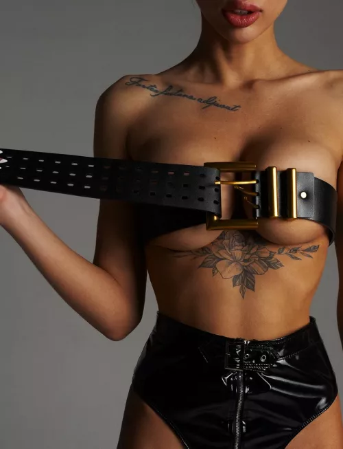 Have u ever seen a bentbra by xxsshoneyxx