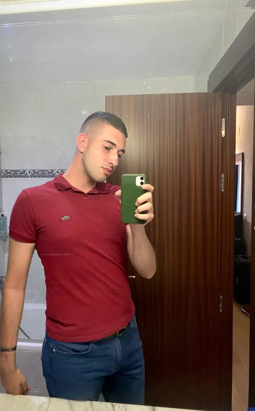 Heya, looking for more lgbt friends - we can be mutuals on insta, just created one @alexey_sergeevich11 by iduckhissick