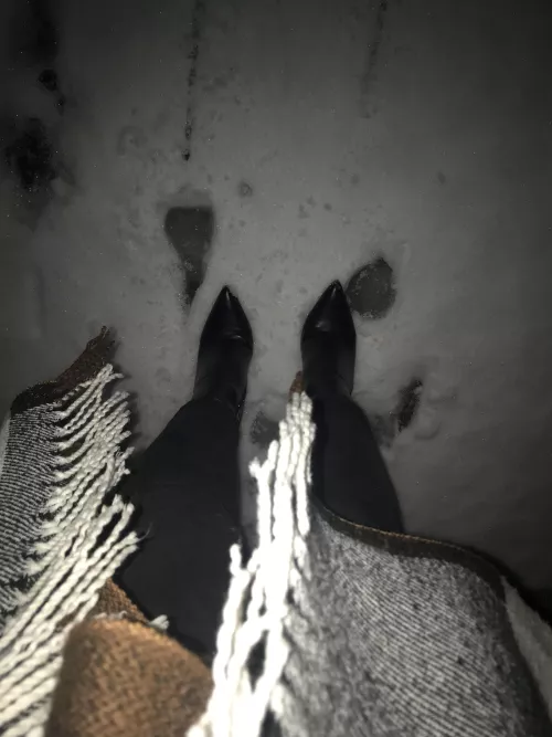 High heels in the snow! by Successful_Repeat_52