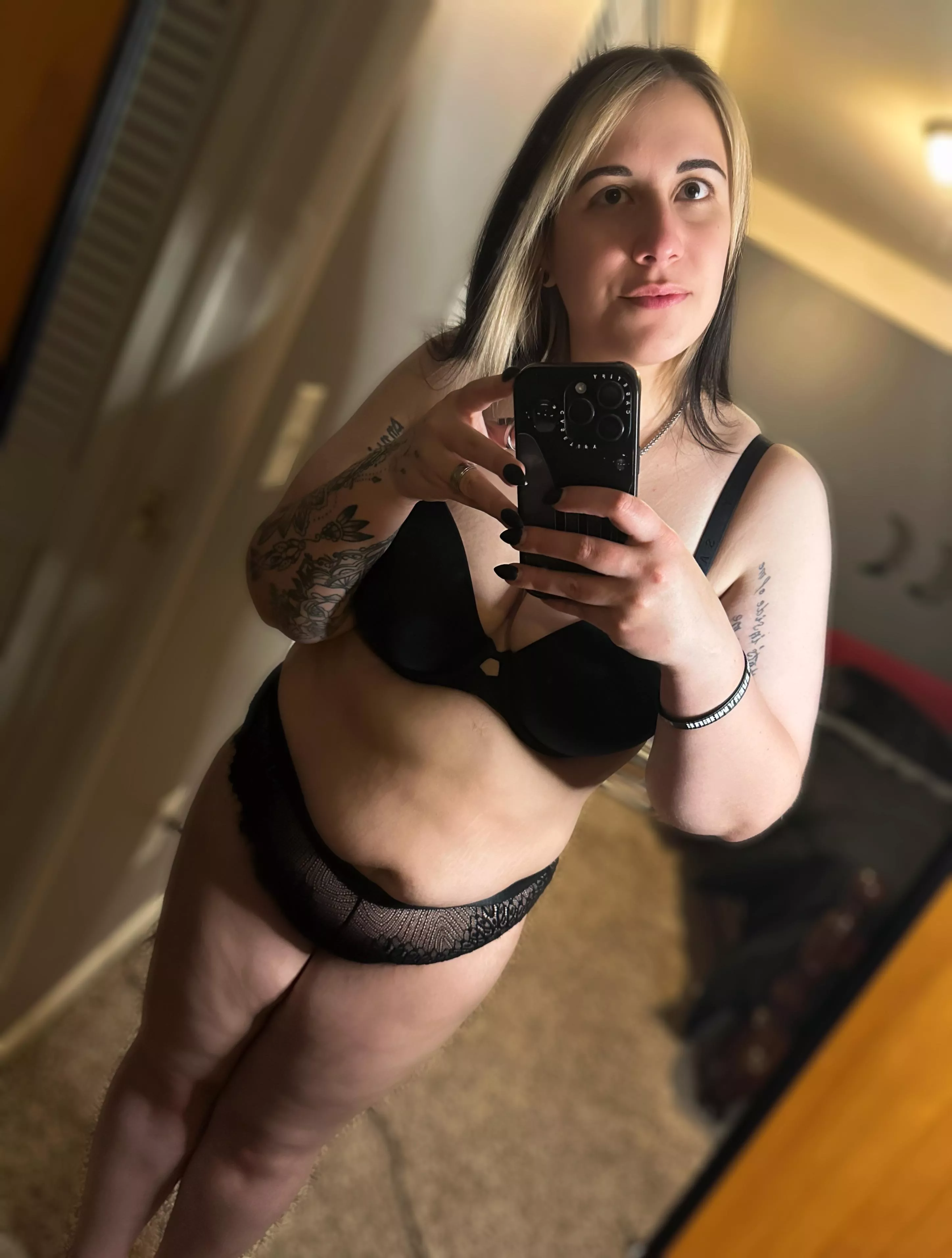 Hope you don’t mind a lil belly posted by the_morganrose