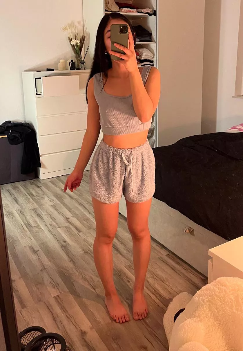 How I open the door when u ring :3 posted by Sad_Bat6485