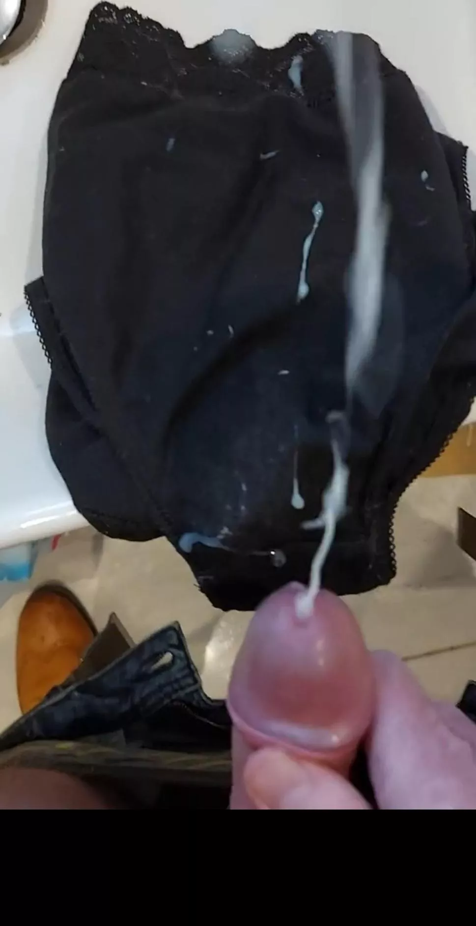 I like hosing down knickers  posted by nevets3663