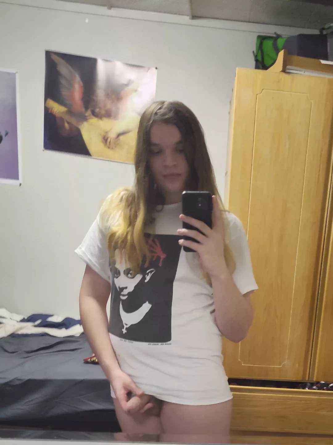 I may be the birthday girl, but could I also be your dream girl??? posted by Valerian_YT