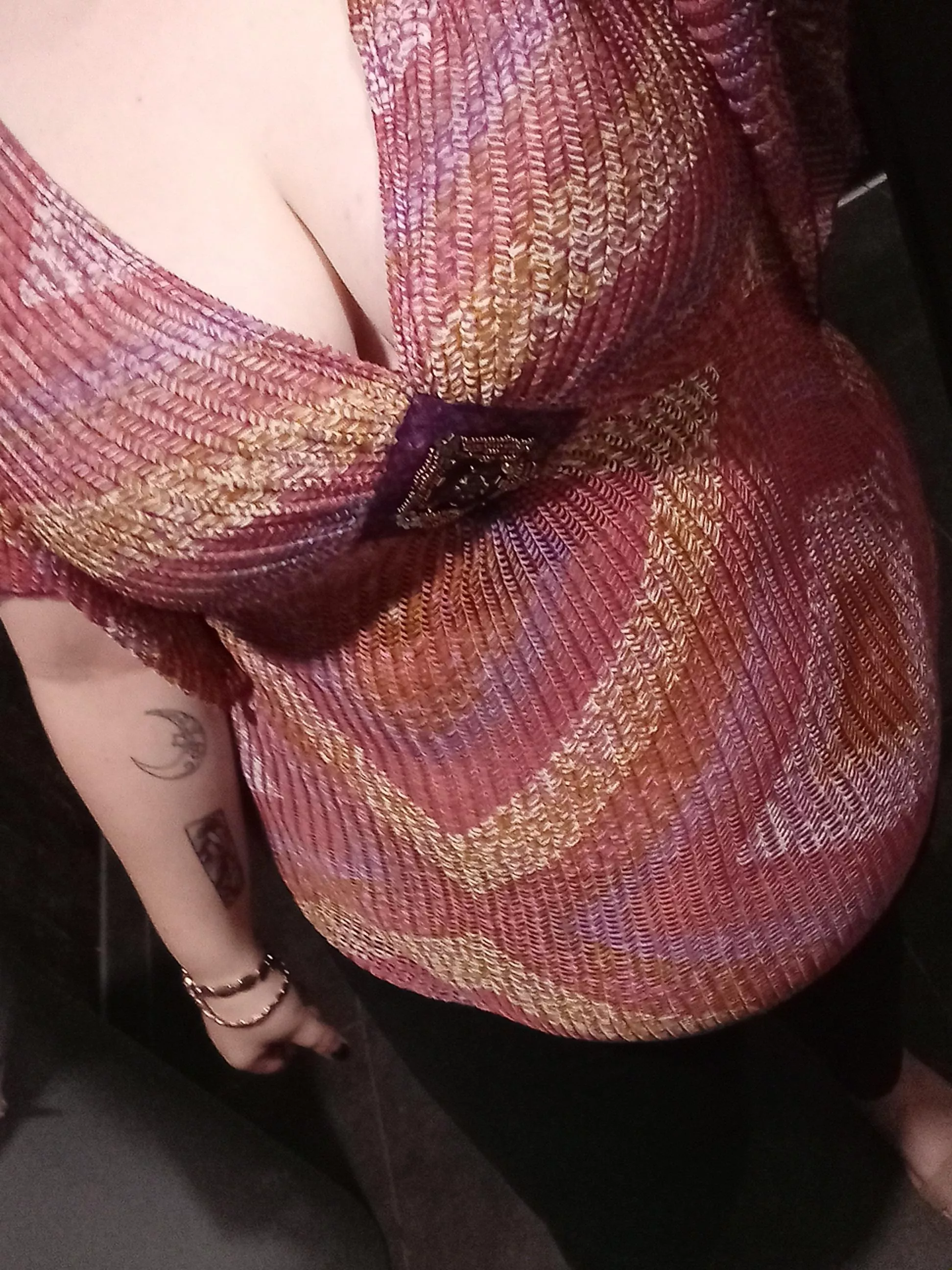 I'm wondering why everyone is staring at me today 🤭  posted by STR4WD0LL