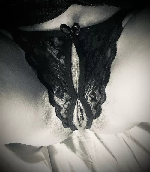 Just slide right in by apple90pia