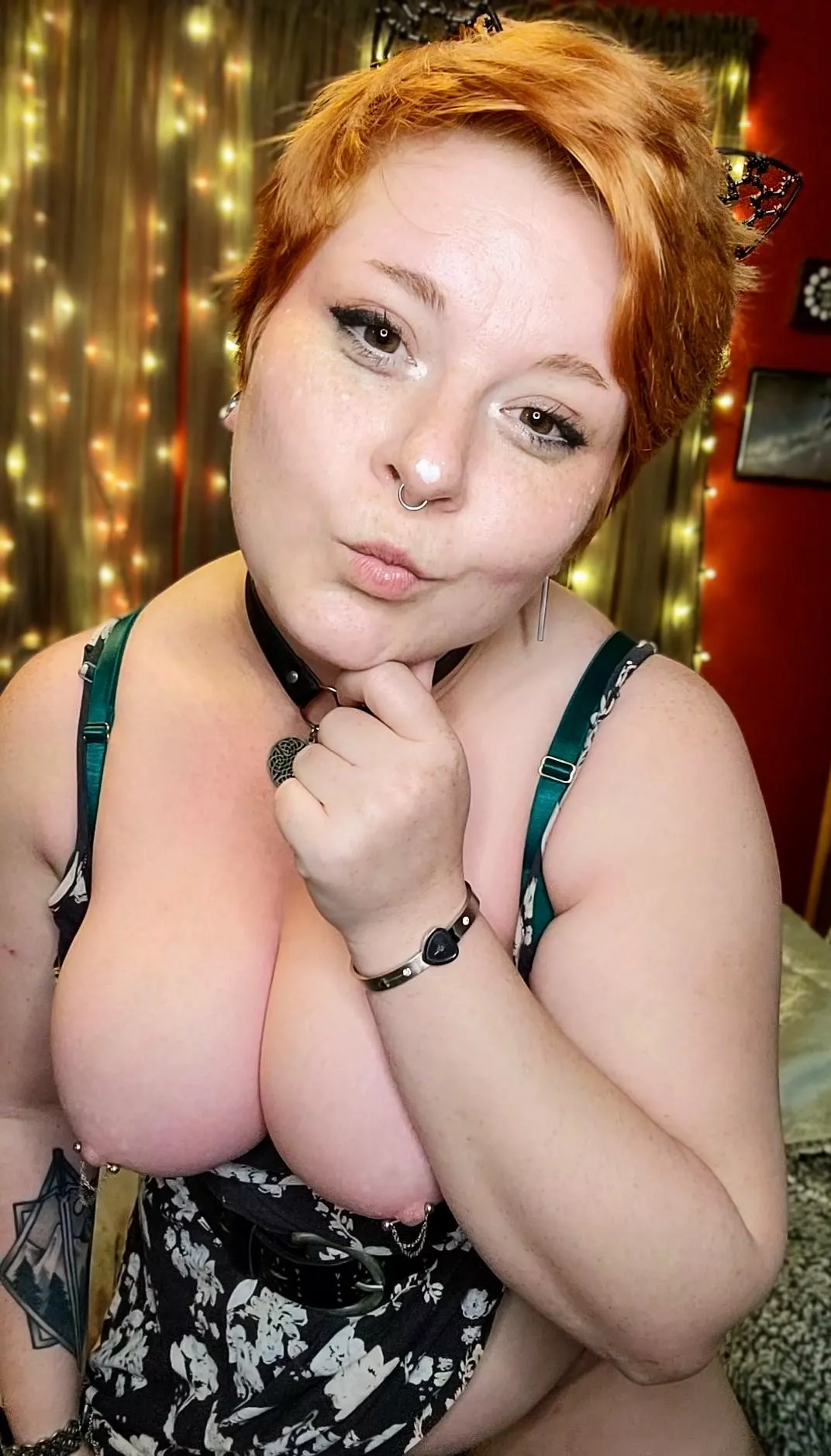 Kisses from your ginger  posted by KinkyKitten100