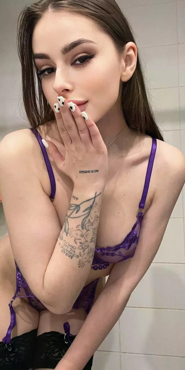 Pink pussy gets a red finger posted by Existing-Arachnid-92