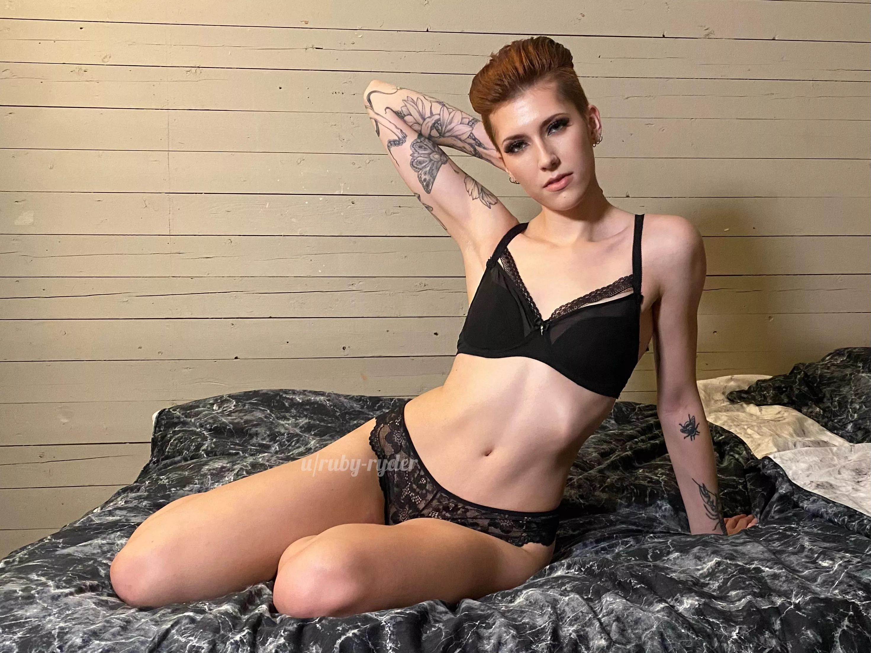 Today is a good day to stay in bed posted by ruby-ryder