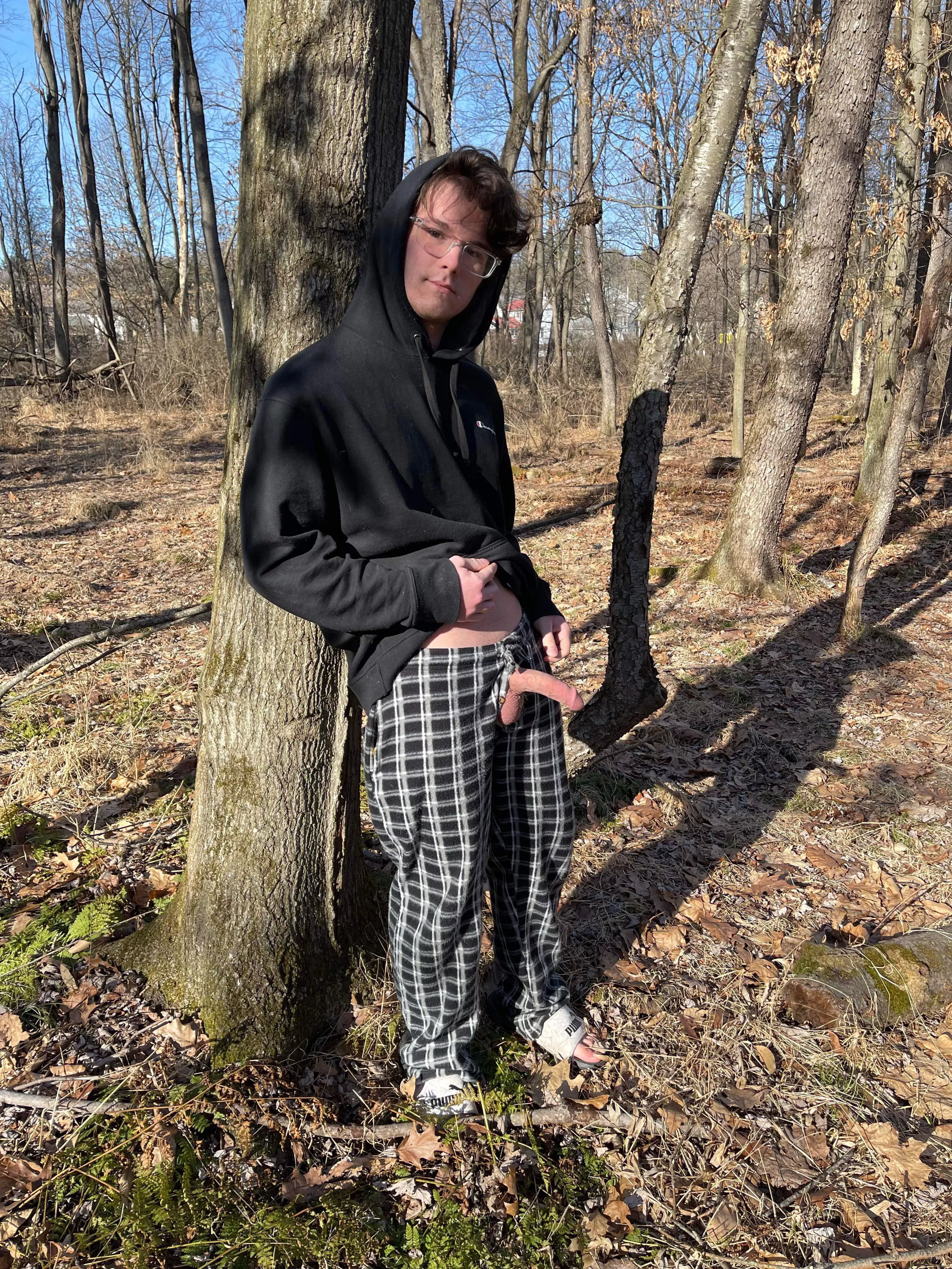 Wanna Come Chill On The Trail? posted by Strawberry0004