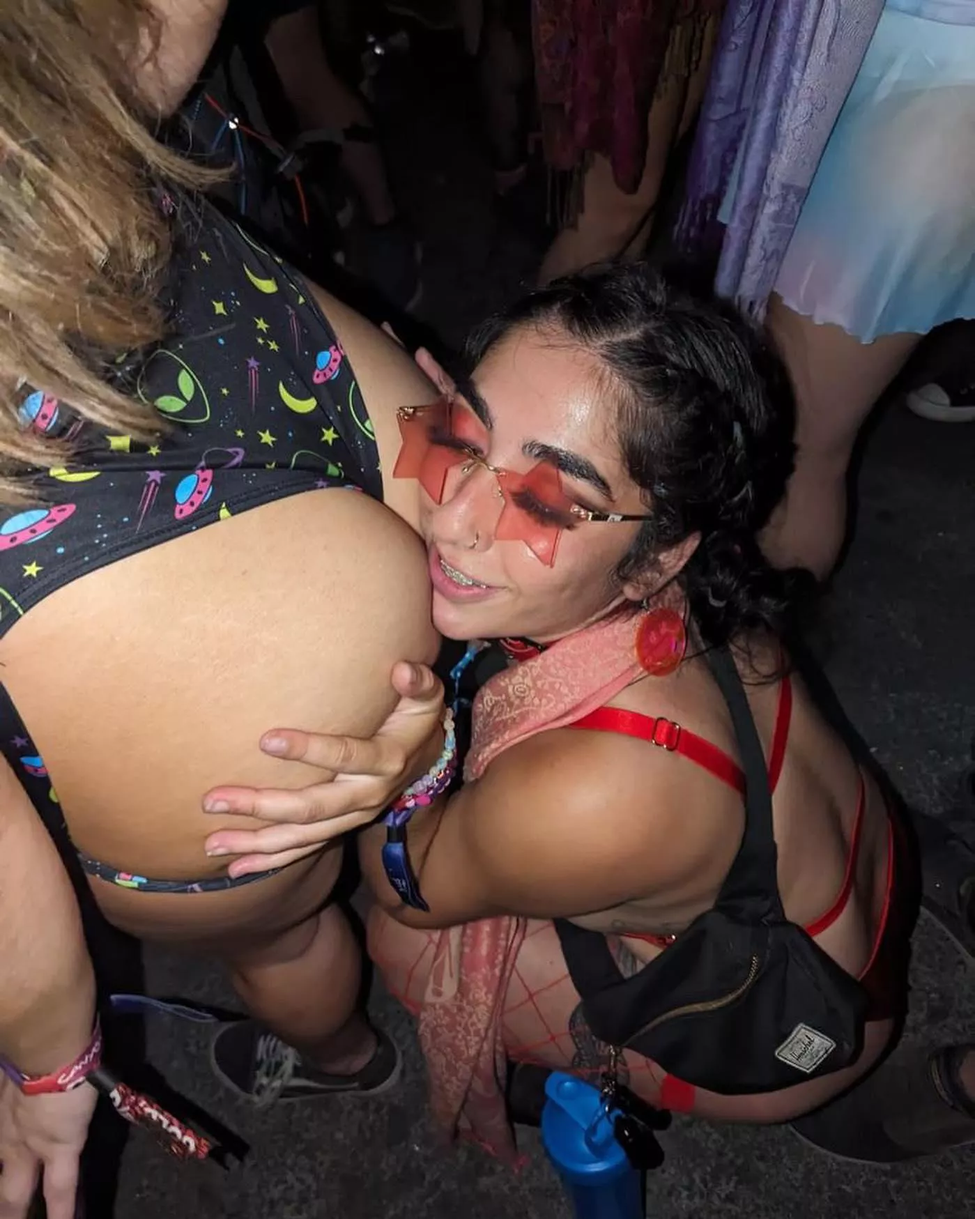 Worship thy booty posted by BCNRIHoes