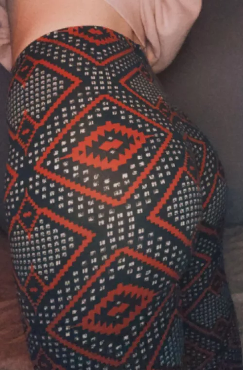 21m boy pussy in leggins > . < by Ancient_Cucumber4455