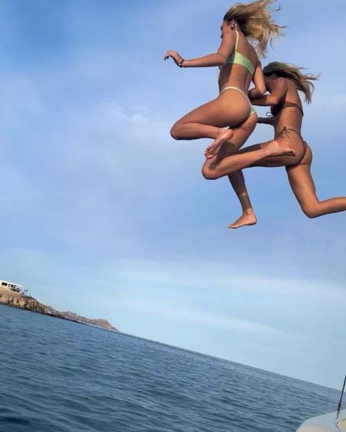 Air Booty by Fezzik_the_Giant