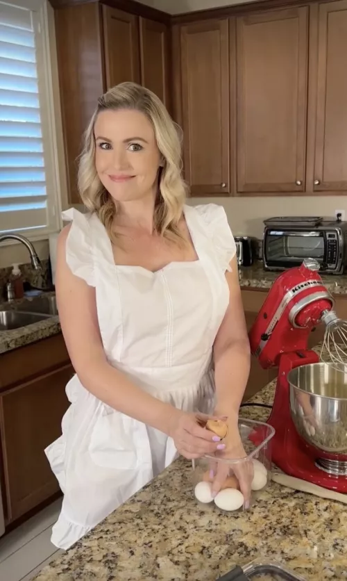 Anyone want a slice... by thekatykat_OF