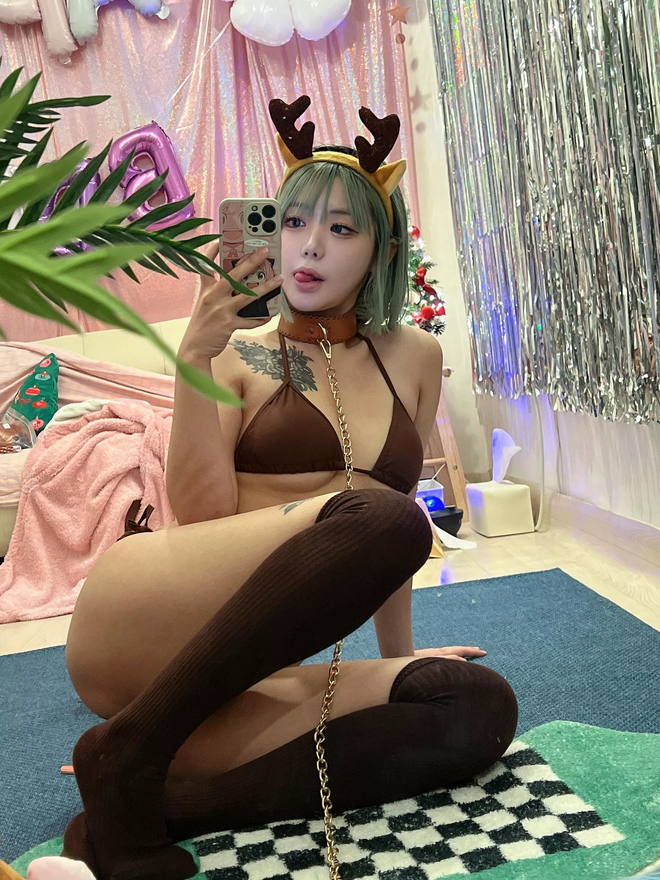 Describe me in 2 words, the best one wins ;) posted by Minimum-Fisherman142