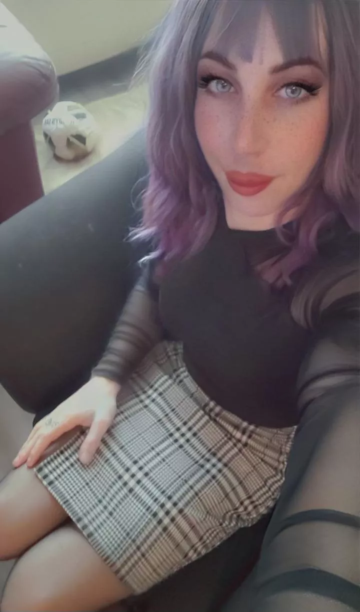 does this look suit me ??🤗😇 posted by mssmokey1