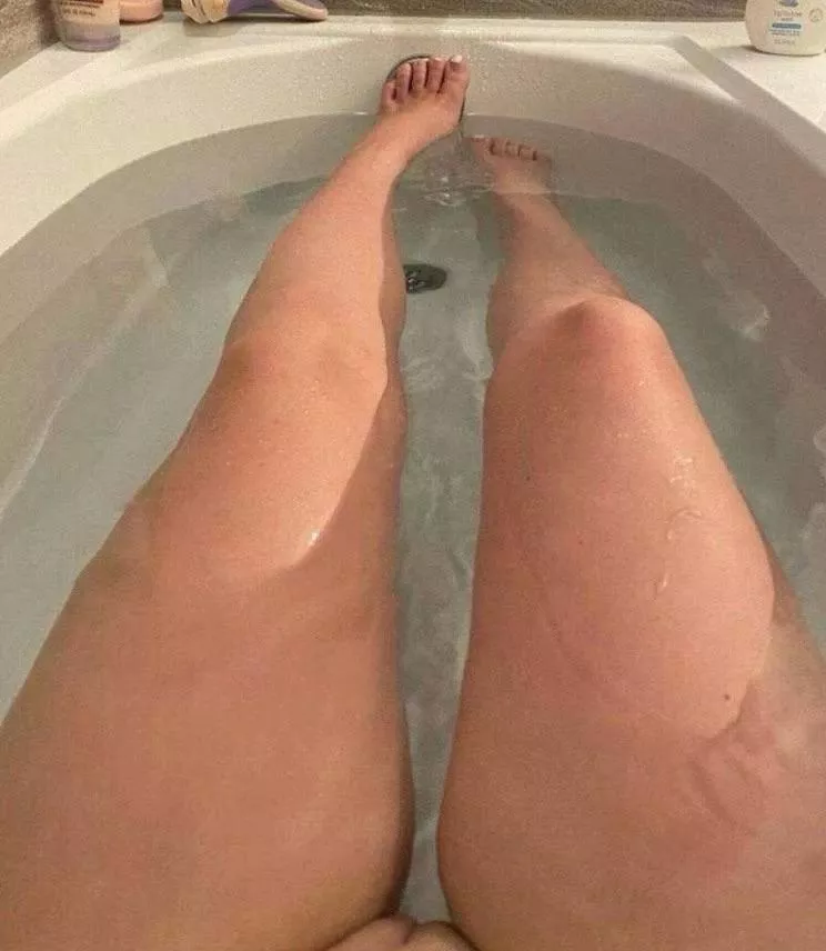 F27 Essex xx posted by Rachsexylegsx