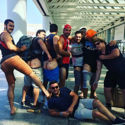 Group Pose by Primal_Mantis